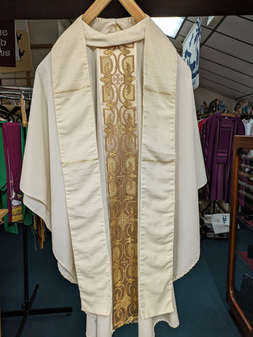 CHASUBLE AND STOLE (XUPJ2/3CS)