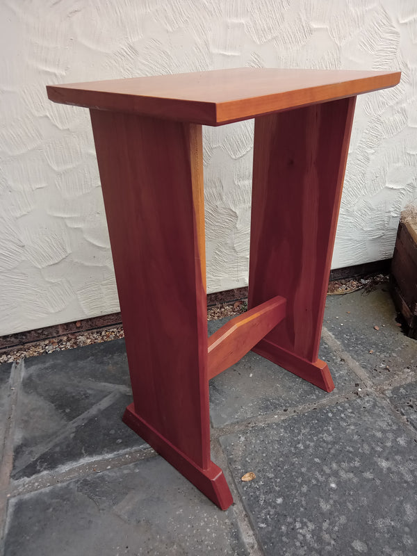 CREDENCE TABLE (XUPI8/4D)